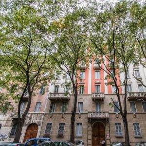 3 Locali con box – viale Lombardia