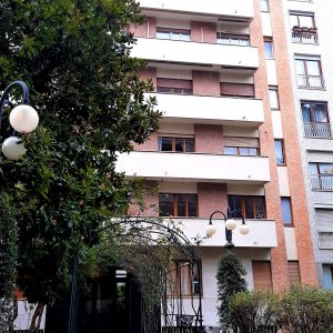 2 Locali – via Vincenzo Monti
