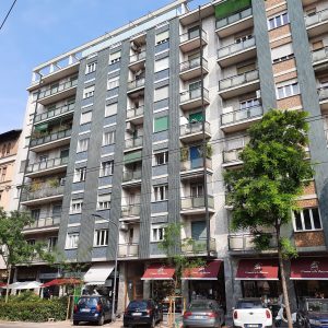 2 Locali – via Solari